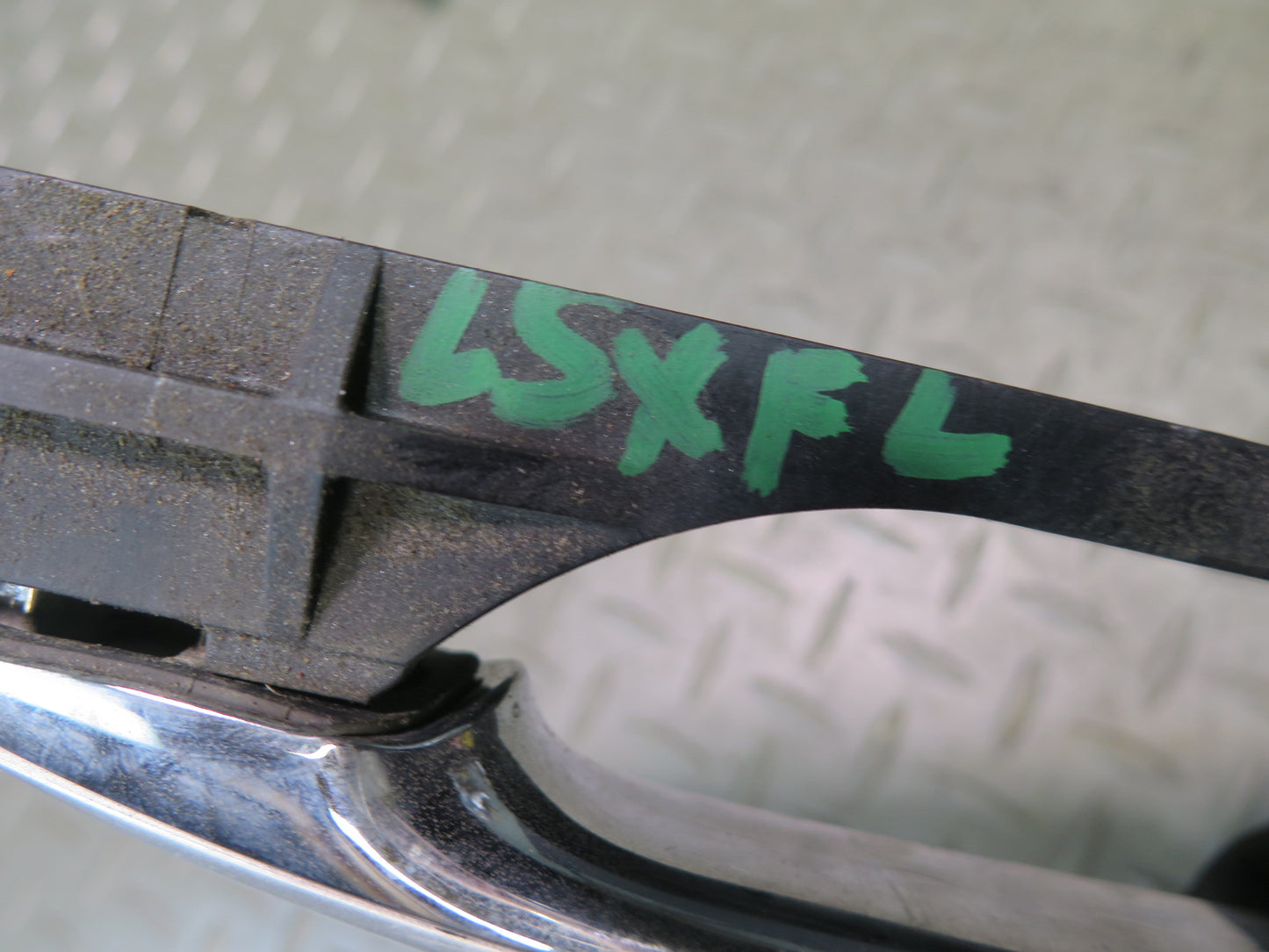 01-03 Lexus LS430 Front Left & Right Door Exterior Handle Set OEM