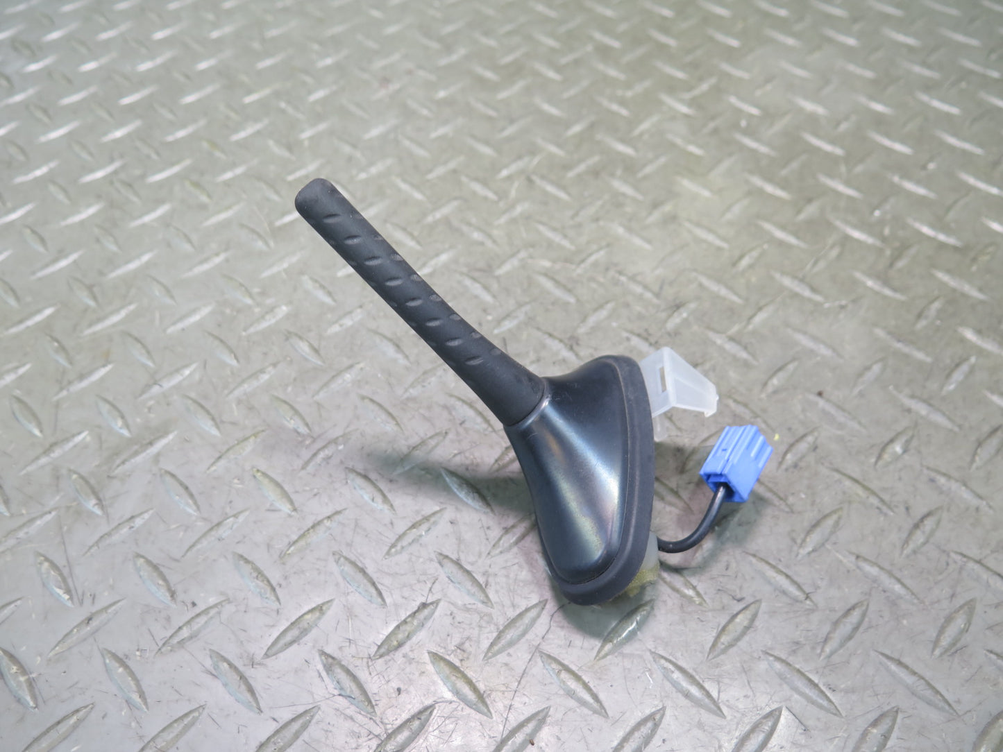 01-06 Lexus UCF30L LS430 Rear Roof Antenna OEM