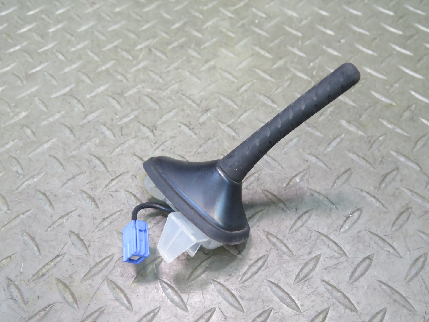 01-06 Lexus UCF30L LS430 Rear Roof Antenna OEM