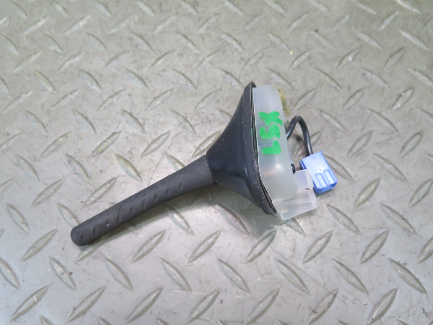 01-06 Lexus UCF30L LS430 Rear Roof Antenna OEM