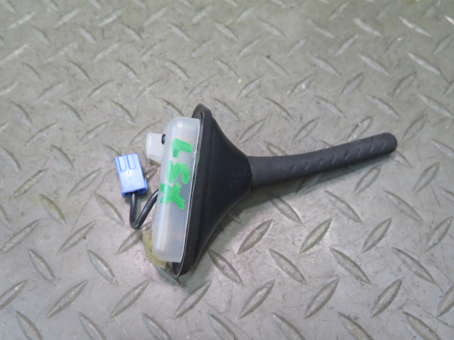 01-06 Lexus UCF30L LS430 Rear Roof Antenna OEM