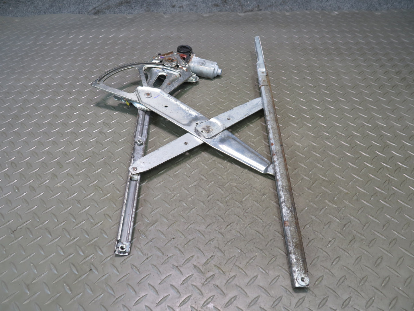 01-06 Lexus UCF30L LS430 Front Left Driver Door Window Regulator w Motor OEM