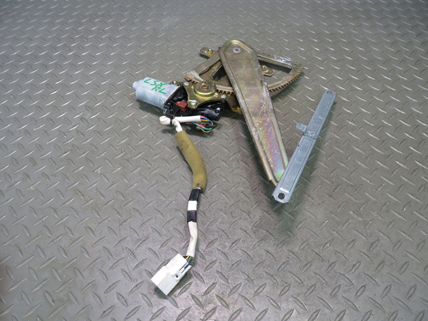 01-06 Lexus UCF30L LS430 Rear Left Door Window Regulator w Motor OEM