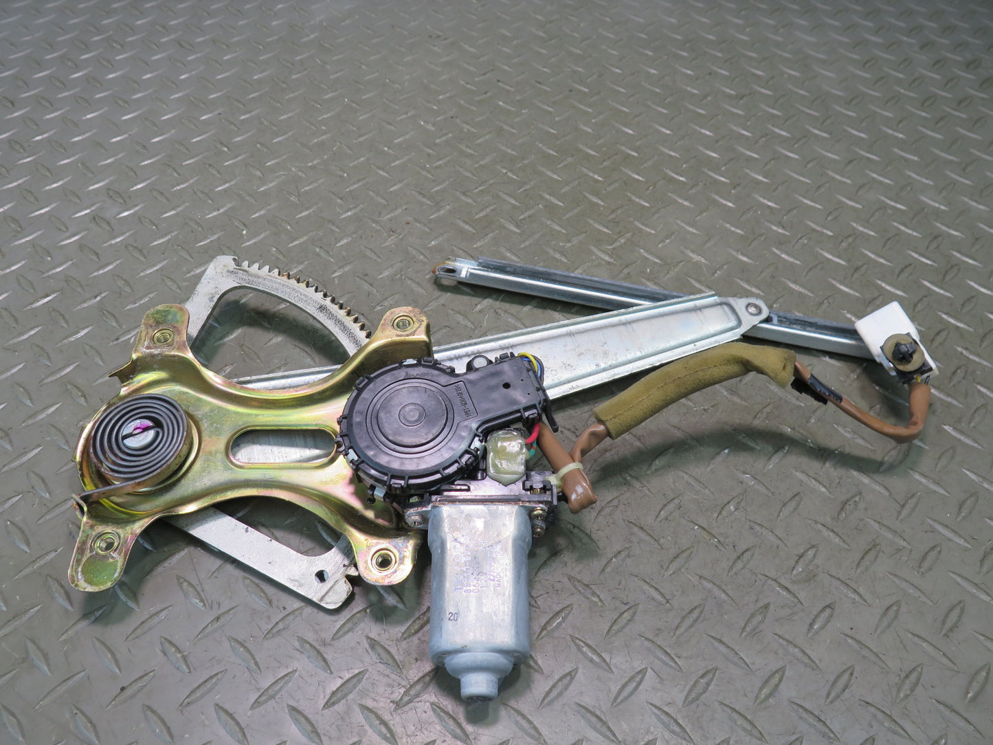 01-06 Lexus UCF30L LS430 Rear Right Door Window Regulator w Motor OEM