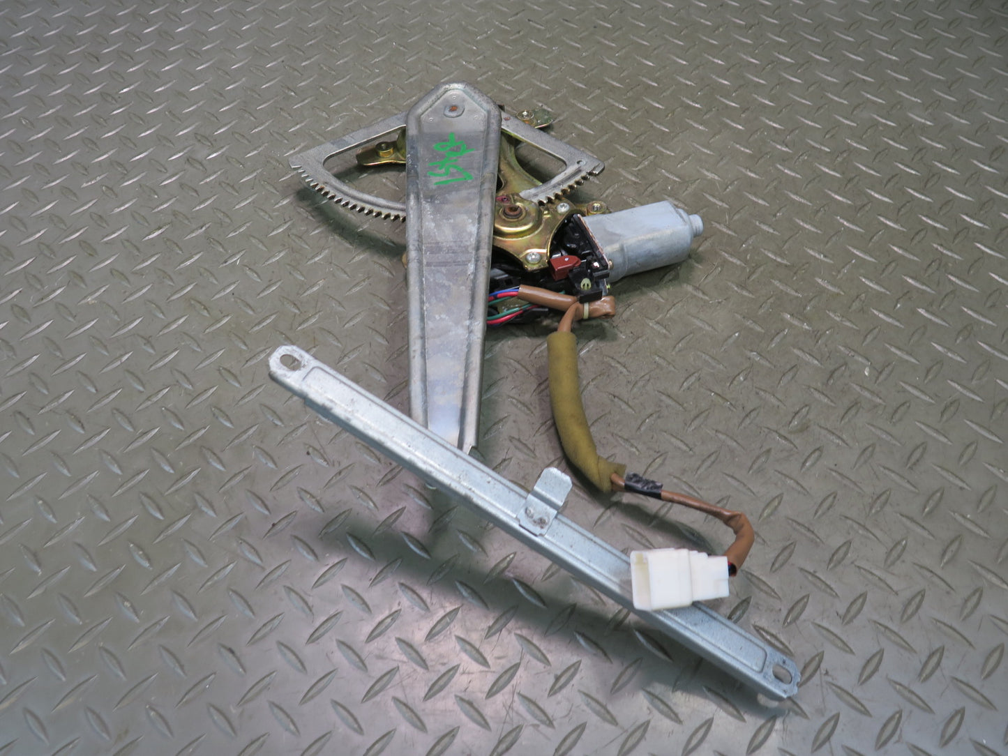 01-06 Lexus UCF30L LS430 Rear Right Door Window Regulator w Motor OEM