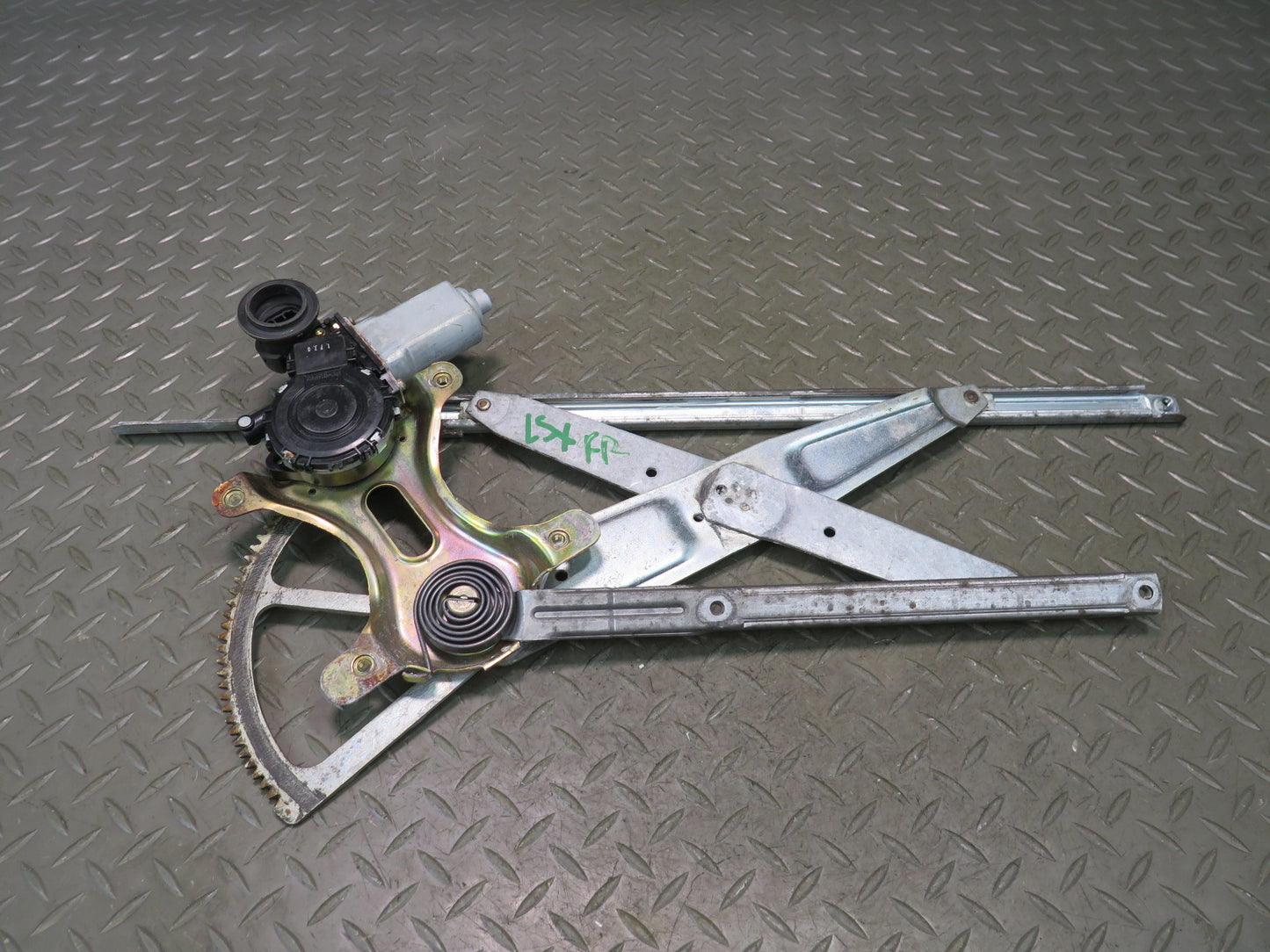 01-06 Lexus UCF30L LS430 Front Right Door Window Regulator w Motor OEM