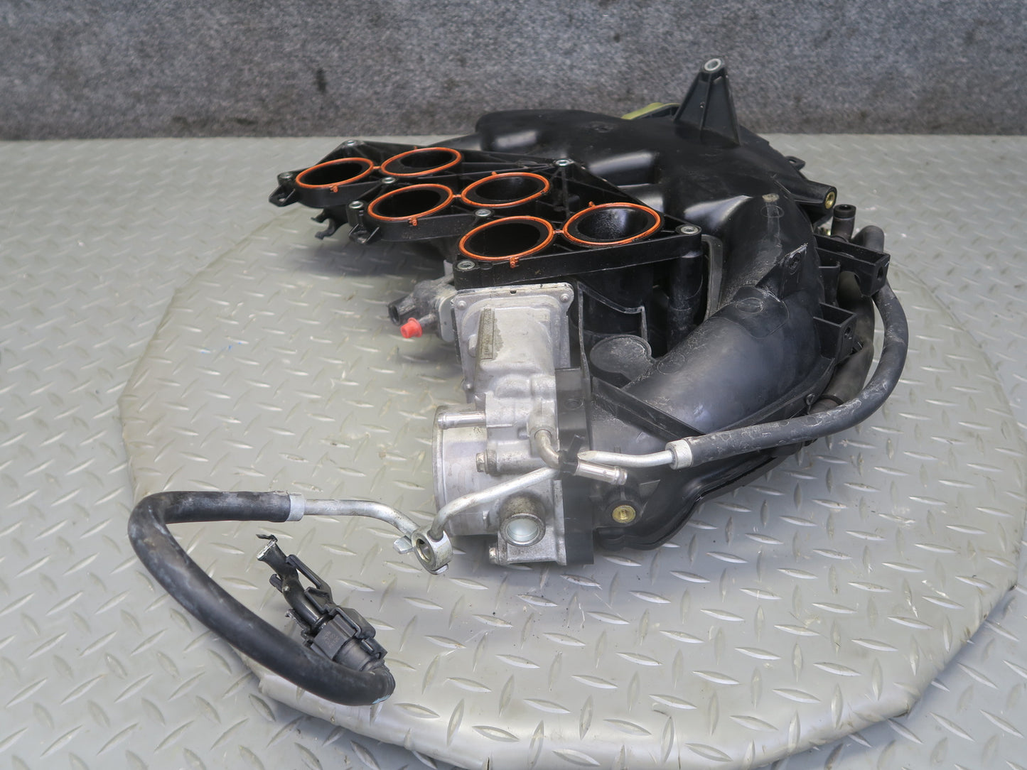 06-13 Lexus GSE20L IS250 Engine Air Intake Manifold w Throttle Body OEM