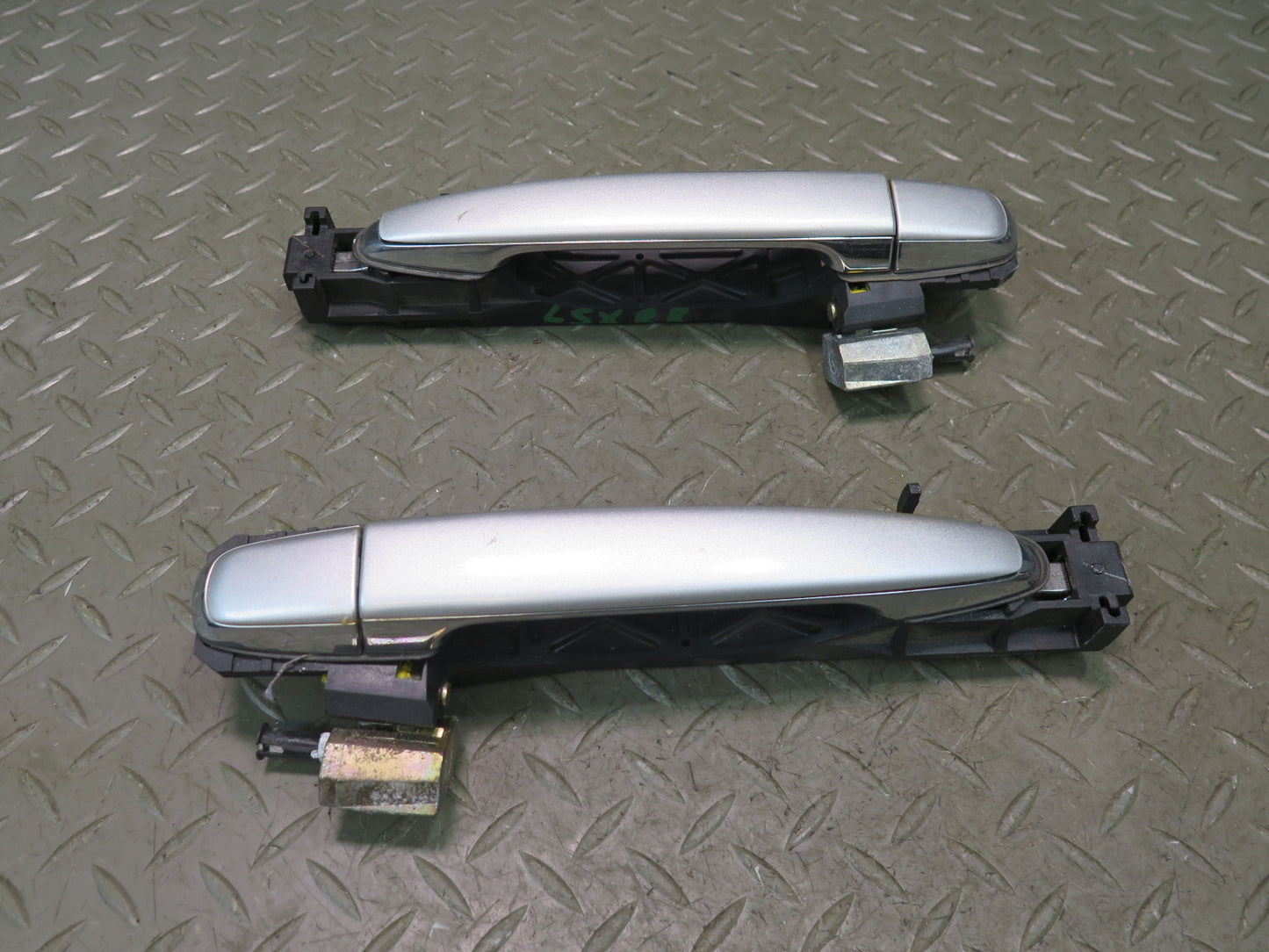 01-03 Lexus UCF30L LS430 Rear Left & Right Door Exterior Handle Set Silver OEM