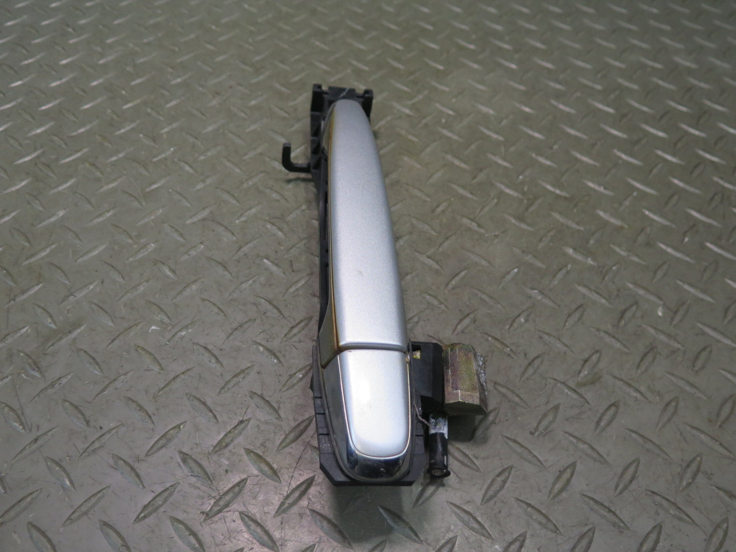 01-03 Lexus UCF30L LS430 Rear Left & Right Door Exterior Handle Set Silver OEM