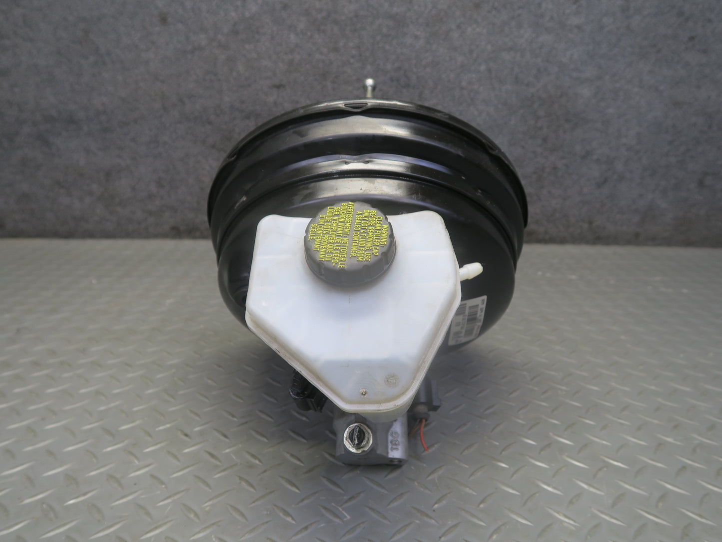 2015-2018 Porsche Cayenne S 958 Hybrid Brake Booster w Master Cylinder Reservoir