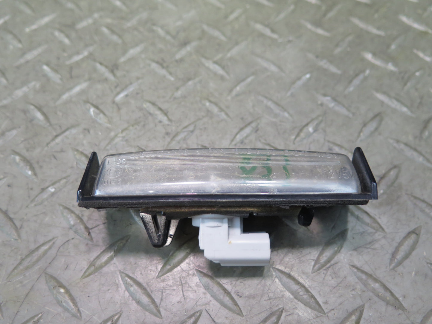 01-06 Lexus UCF30L LS430 Set of 2 Rear Trunk License Plate Light Lamp OEM