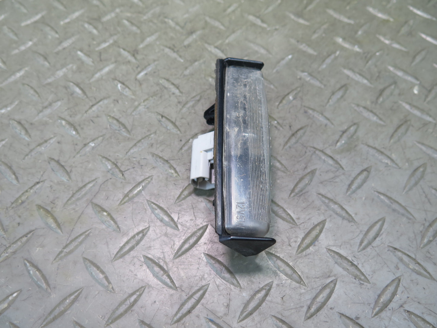 01-06 Lexus UCF30L LS430 Set of 2 Rear Trunk License Plate Light Lamp OEM