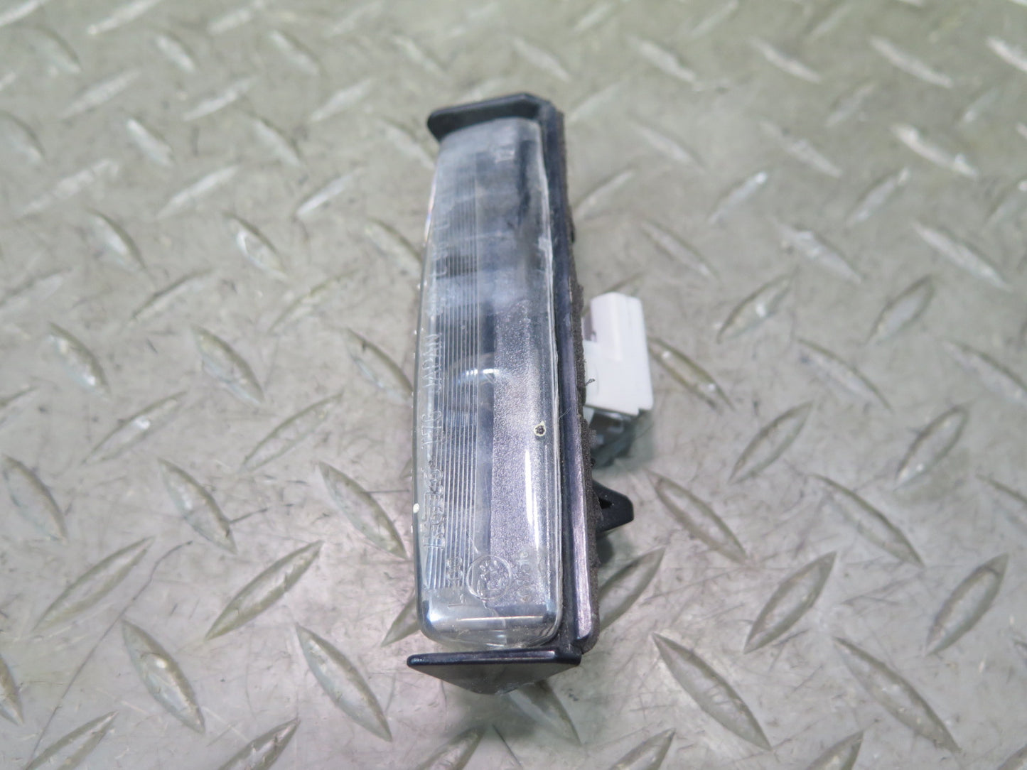01-06 Lexus UCF30L LS430 Set of 2 Rear Trunk License Plate Light Lamp OEM