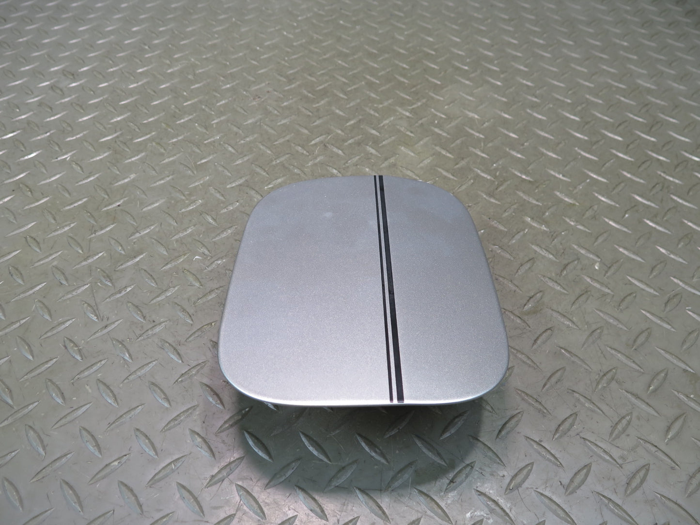 01-06 Lexus UCF30L LS430 Fuel Filler Door Lid Cover Silver OEM