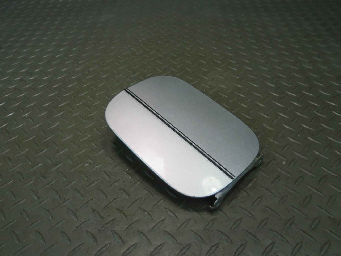 01-06 Lexus UCF30L LS430 Fuel Filler Door Lid Cover Silver OEM