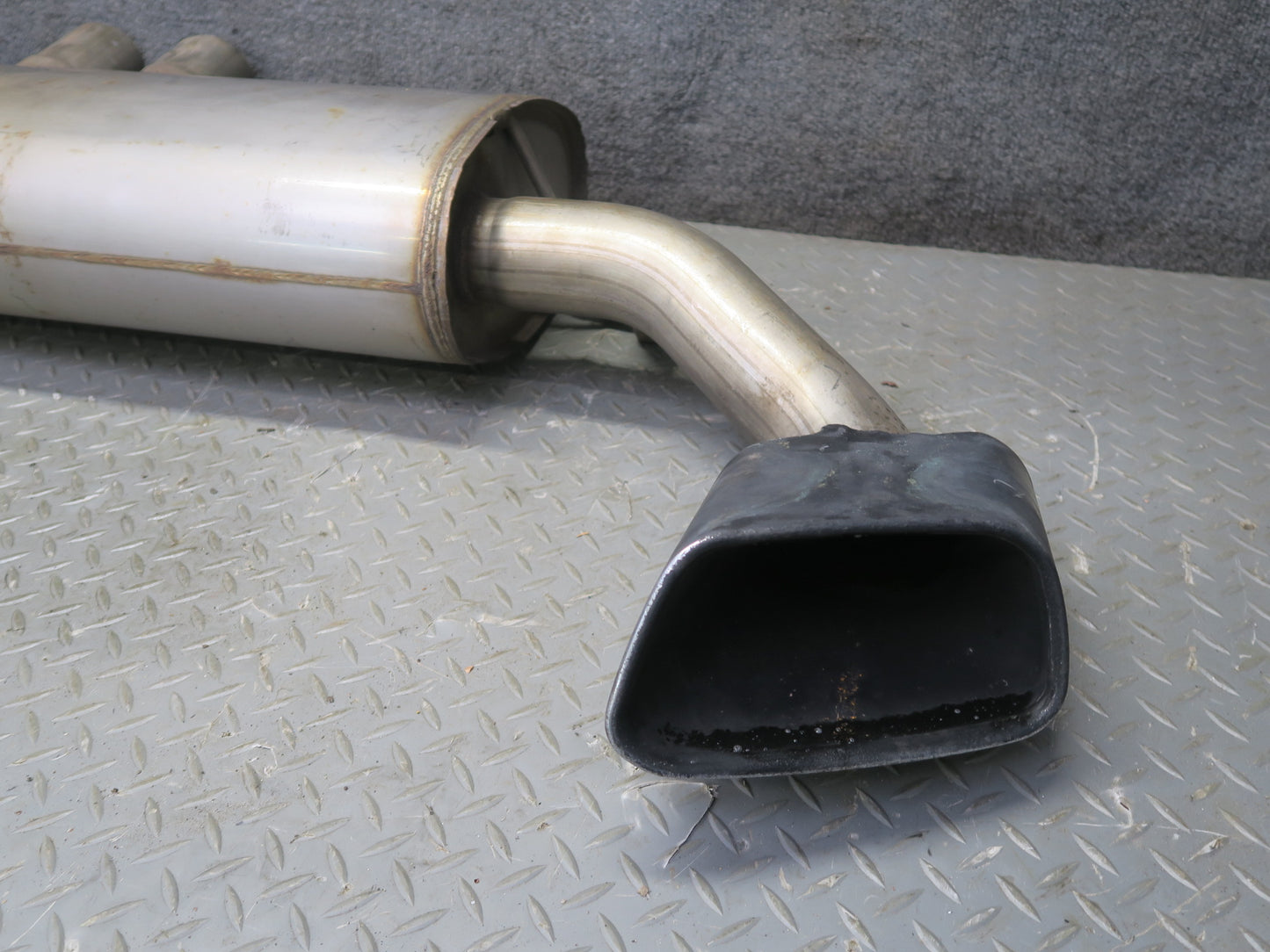 2014-2018 BMW F15 X5 50IX AWD N63 4.4L M-sport Rear Exhaust Muffler w Tips