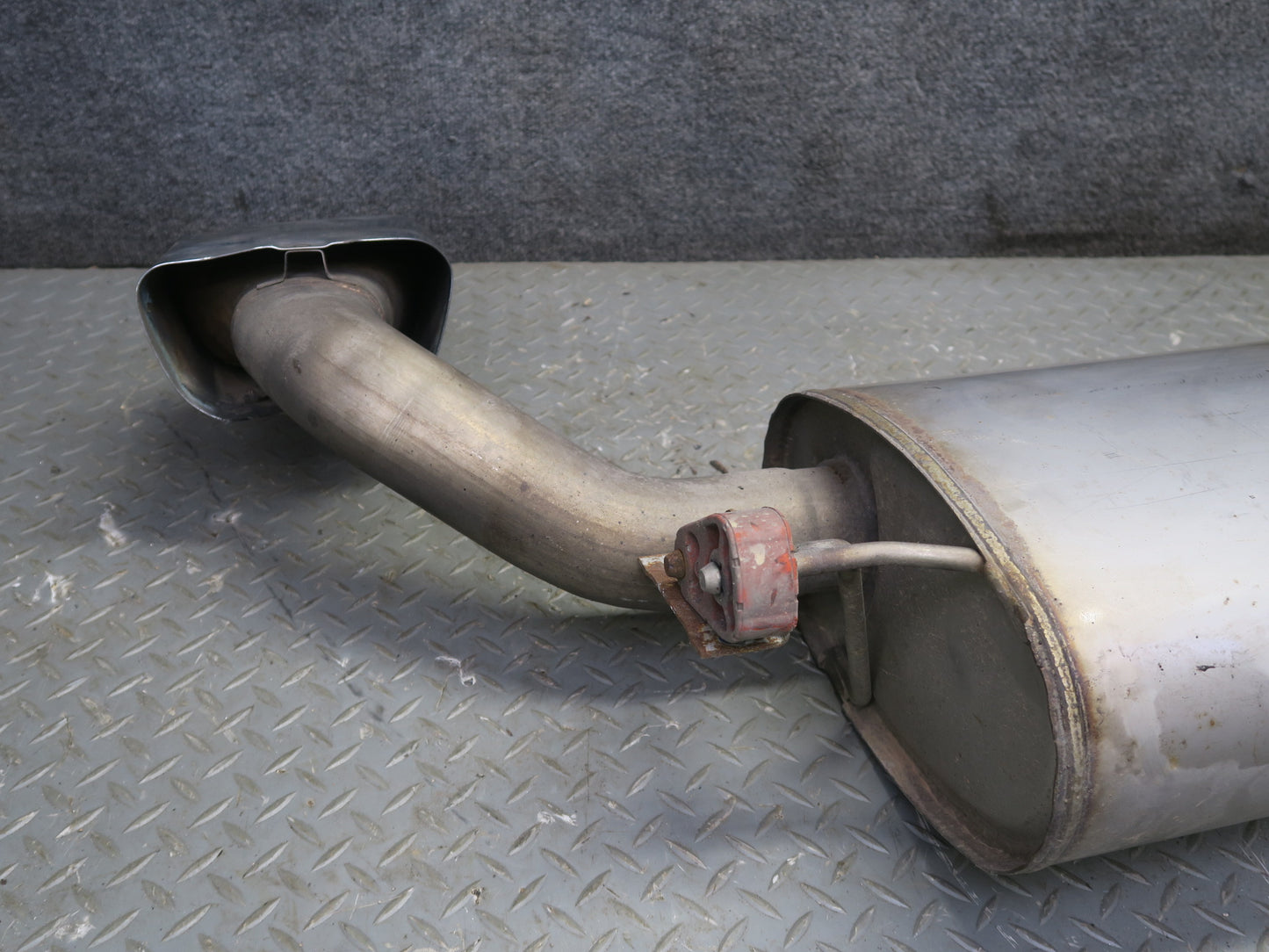 2014-2018 BMW F15 X5 50IX AWD N63 4.4L M-sport Rear Exhaust Muffler w Tips