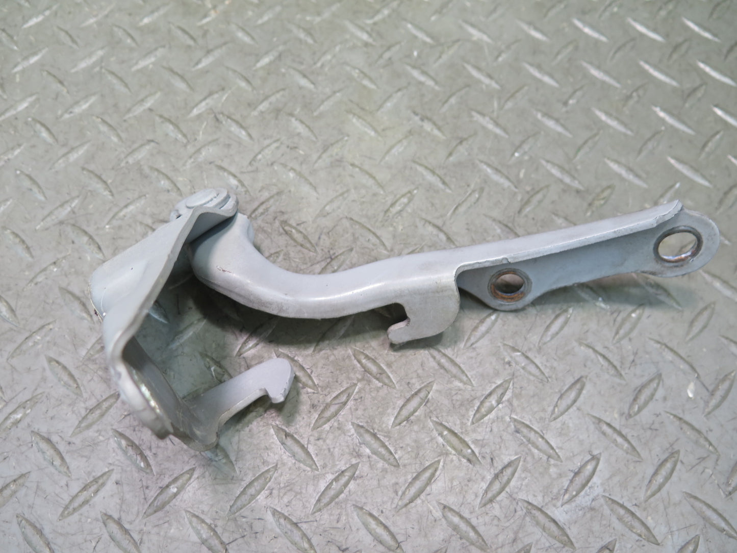 01-06 Lexus UCF30L LS430 Set of 2 Front Left & Right Hood Hinge Silver OEM