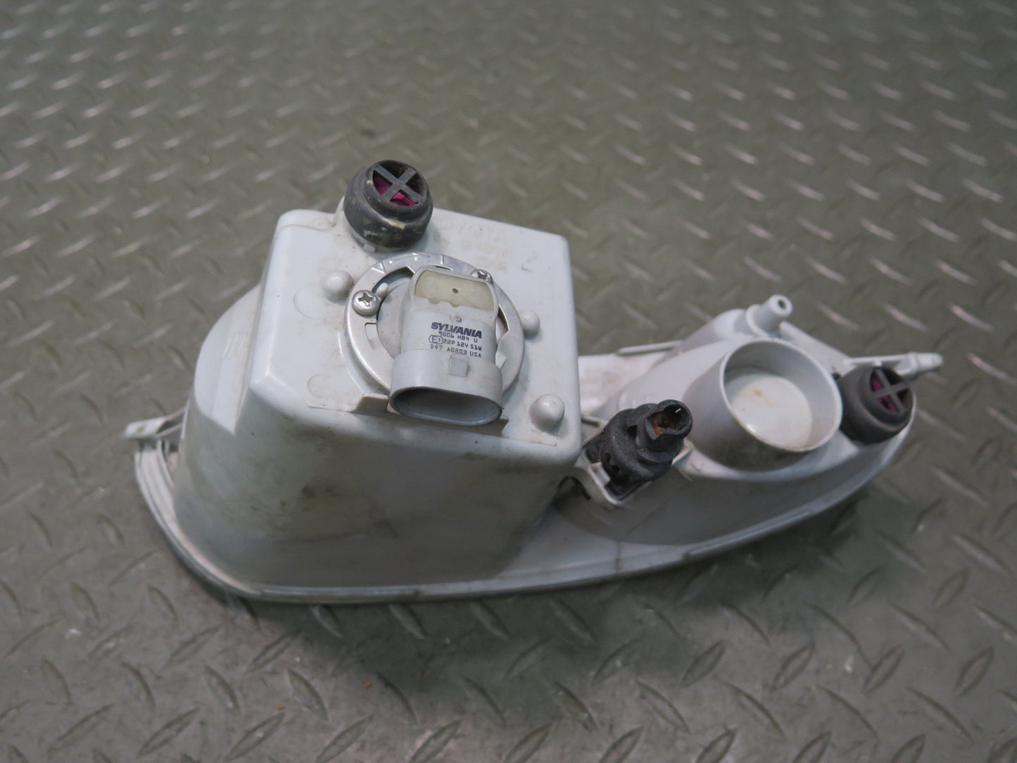 01-03 Lexus LS430 UCF30L Set of 2 Front Left & Right Fog Light Lamp OEM