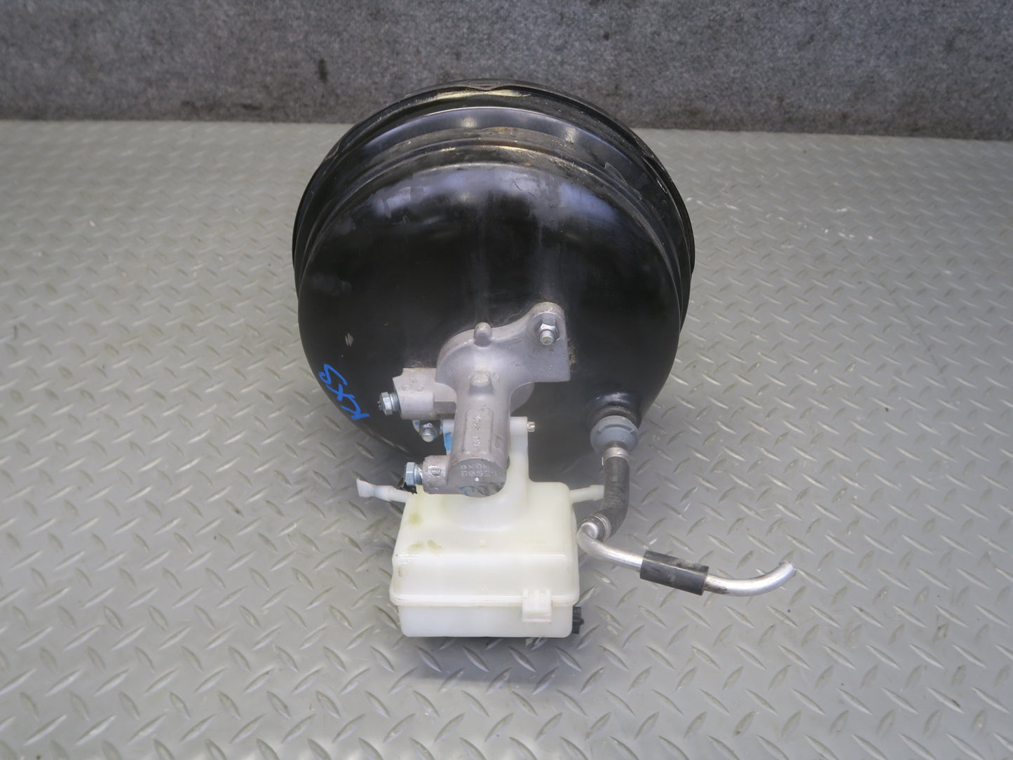 2008-2014 BMW E71 E72 X6 Brake Master Cylinder Booster Fluid Reservoir