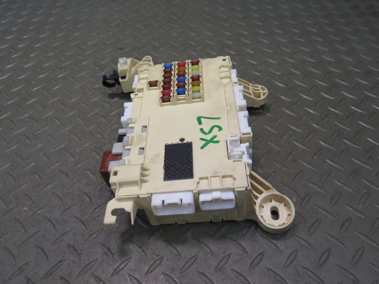 01-03 Lexus UCF30L LS430 Dash Right Fuse Relay Box Module 82730-50101 OEM