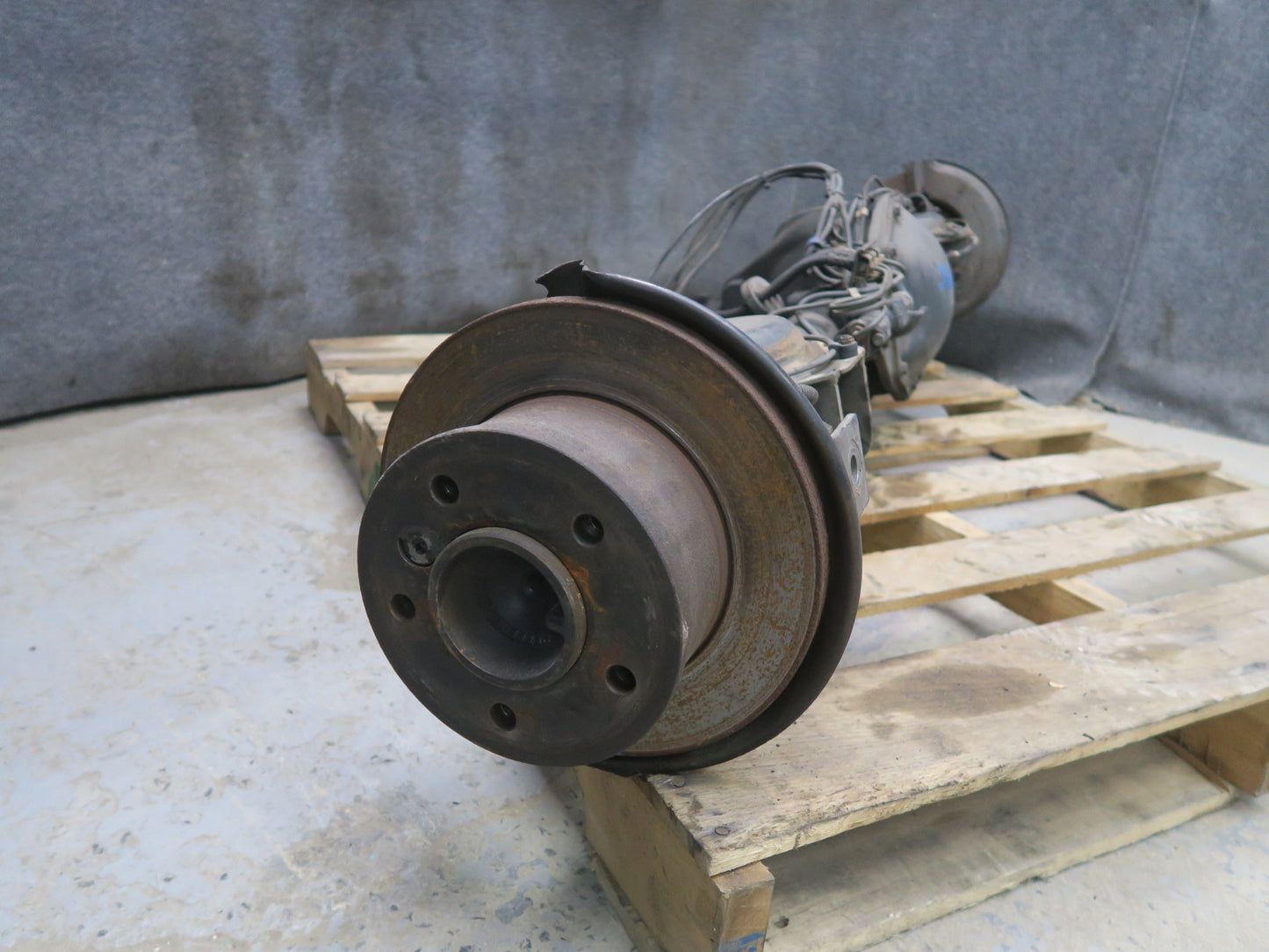 2002-2008 Mercedes W463 G500 AWD Rear Axle Differential Carrier Wheel Hub Assy