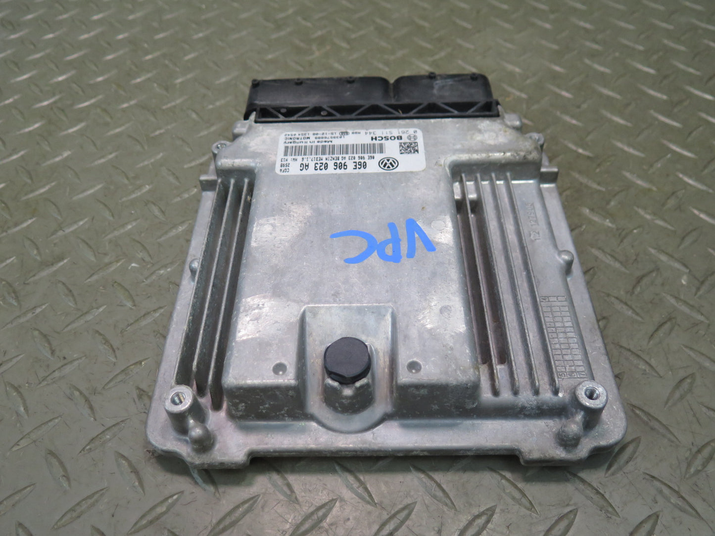 2015-2018 Porsche Cayenne 958 E-hybrid Engine ECU ECM Control Module 06E906023AG