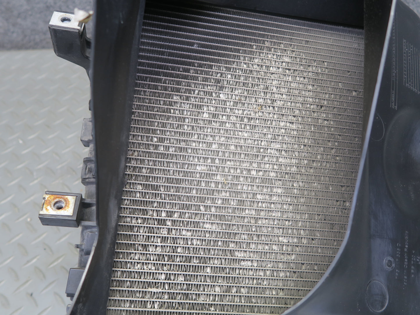 2015-2018 Porsche Cayenne S 958 Right Engine Cooling Auxiliary Radiator w Shroud