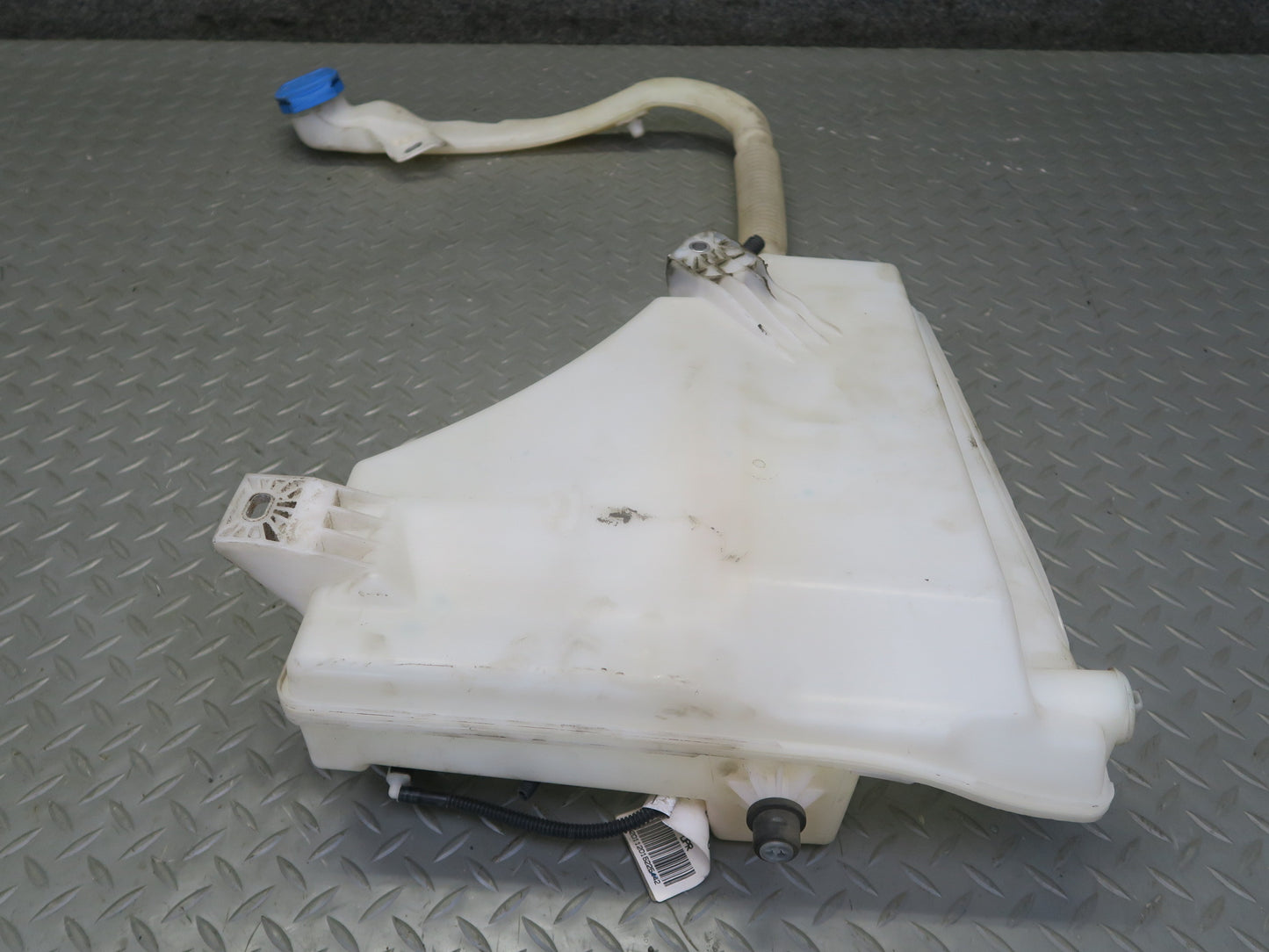 2011-2018 Porsche Cayenne 958 Windshield Washer Fluid Reservoir Tank w Pump