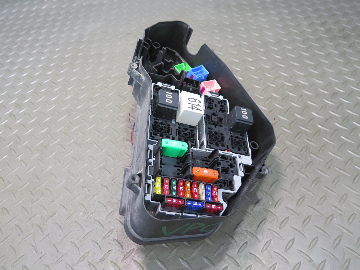 2011-2018 Porsche Cayenne 958 Fuse Relay Box Module 7L0937615G