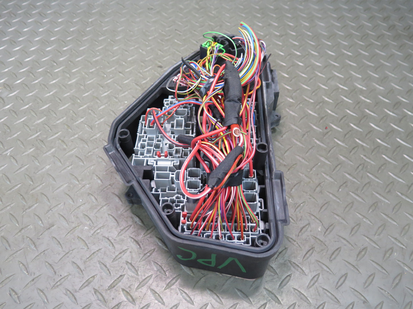 2011-2018 Porsche Cayenne 958 Fuse Relay Box Module 7L0937615G