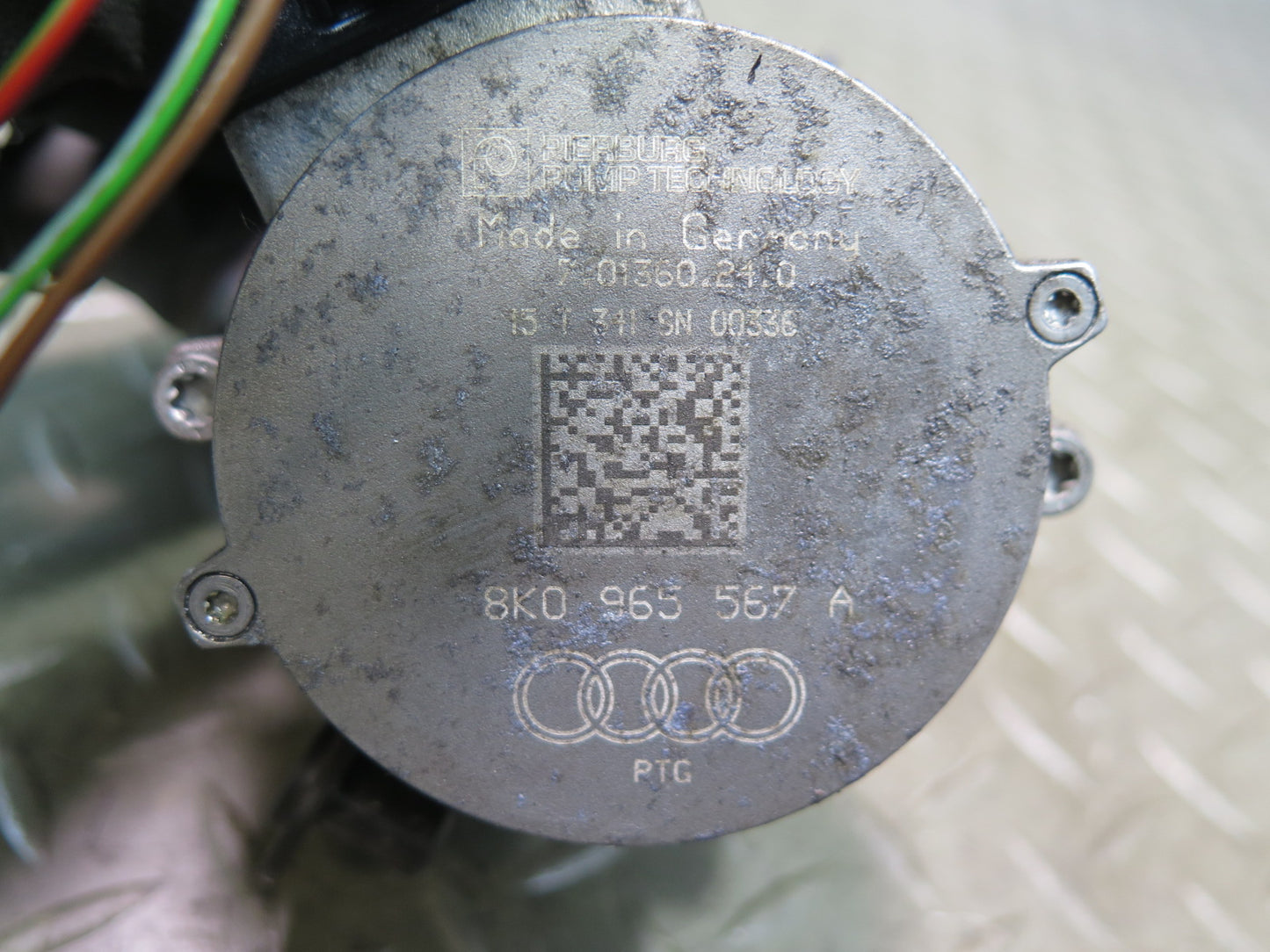 2015-2018 Porsche Cayenne 958 E-hybrid Auxiliary Coolant Water Pump 8K0965567A