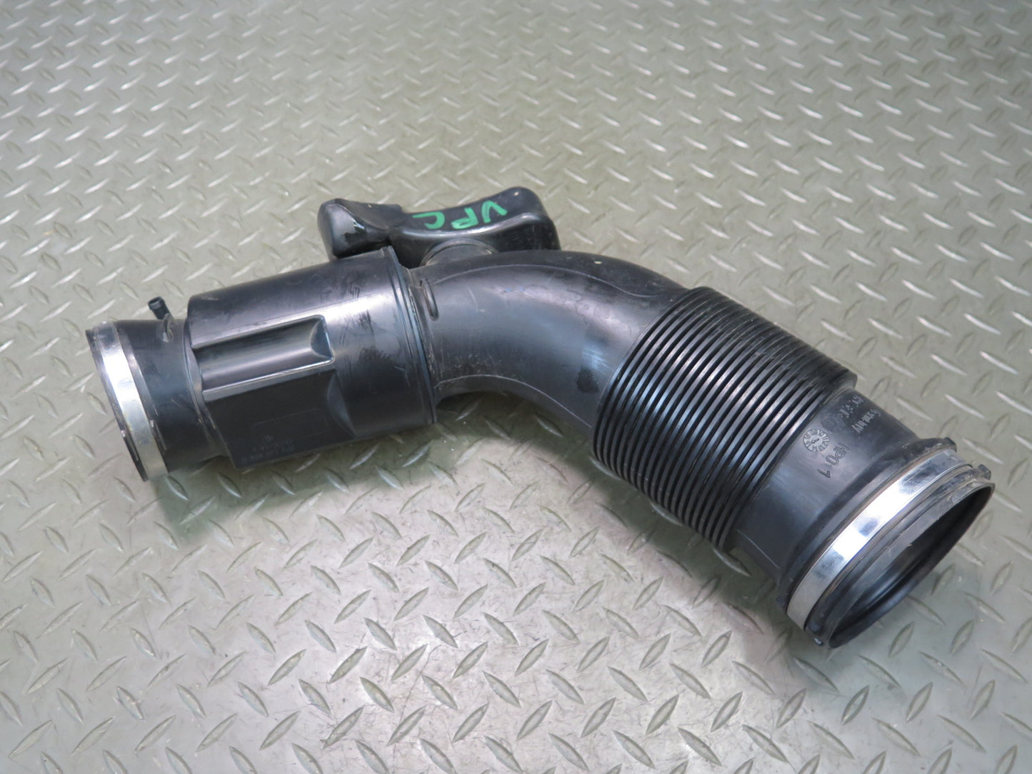 2011-2018 Porsche Cayenne 958 Engine Air Intake Hose Pipe Tube