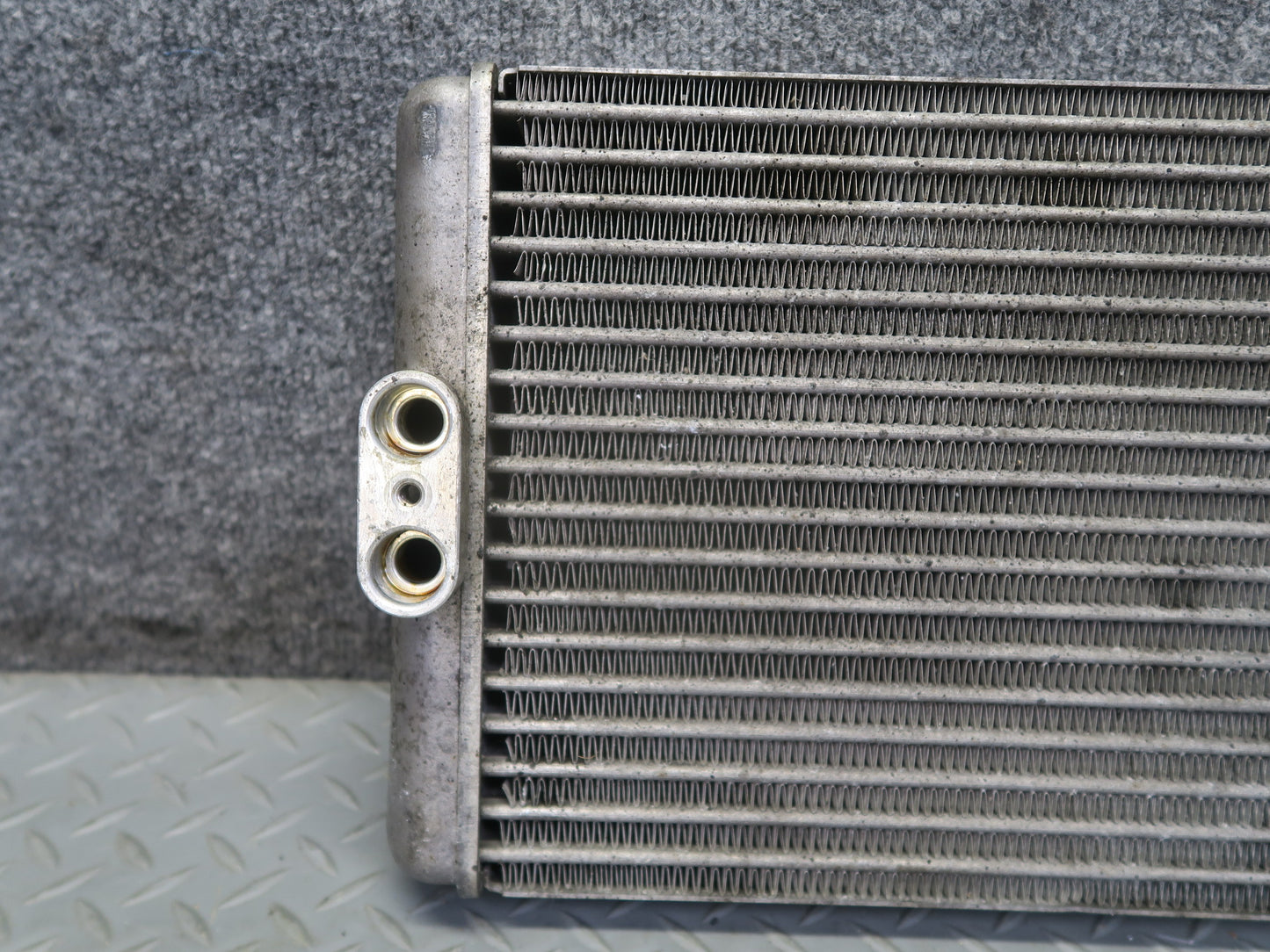 2010-2014 BMW E71 X6M S63 Engine Oil Cooler Radiator