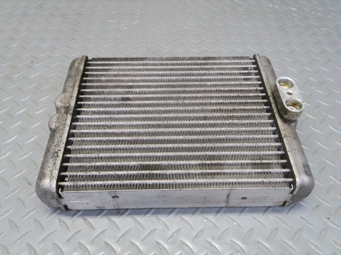 2010-2014 BMW E71 X6M S63 Engine Oil Cooler Radiator