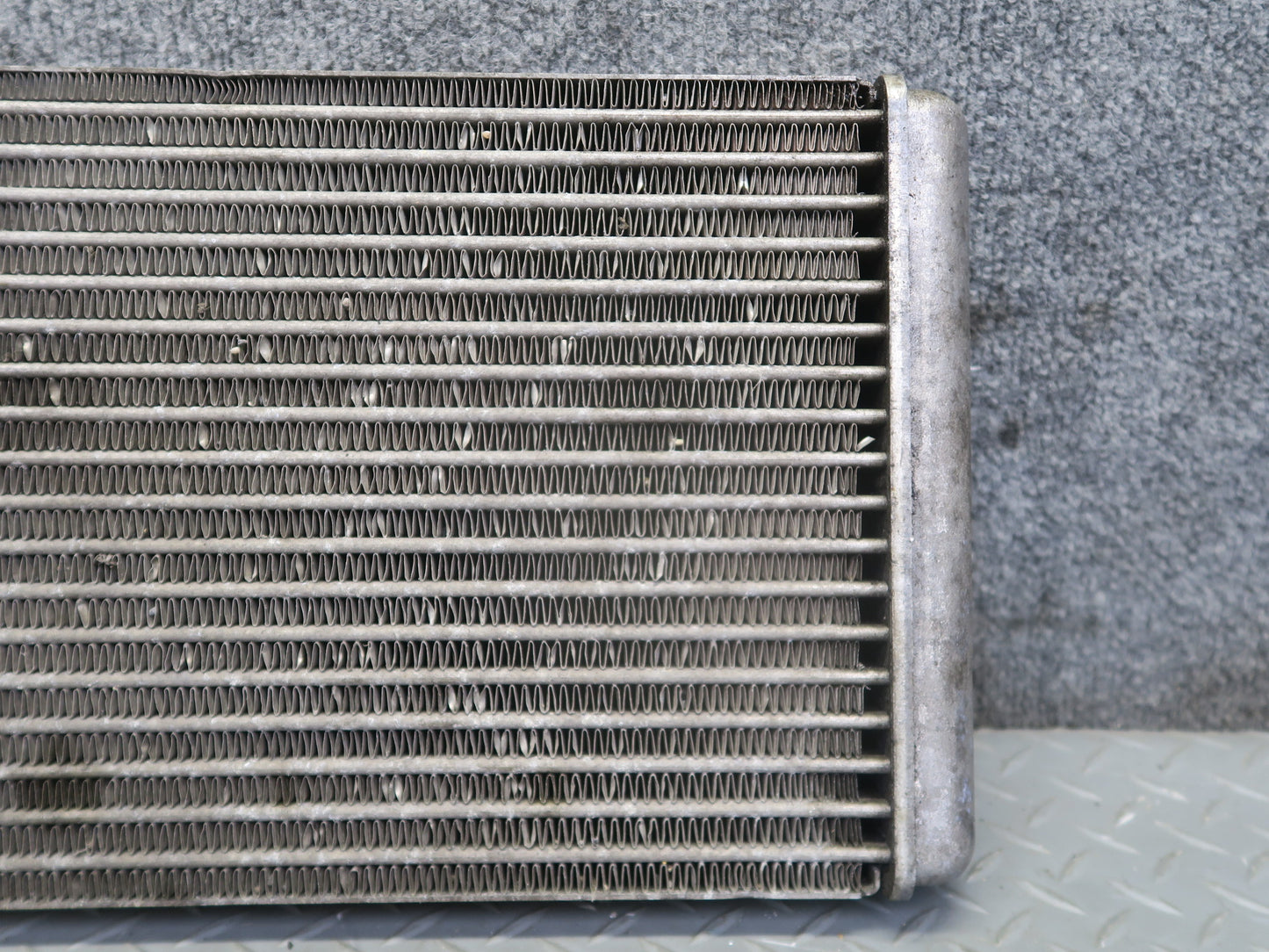 2010-2014 BMW E71 X6M S63 Engine Oil Cooler Radiator