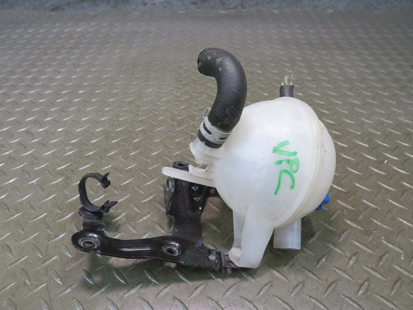 15-18 Porsche Cayenne 958 E-hybrid Engine Expansion Overflow Reservoir w Bracket