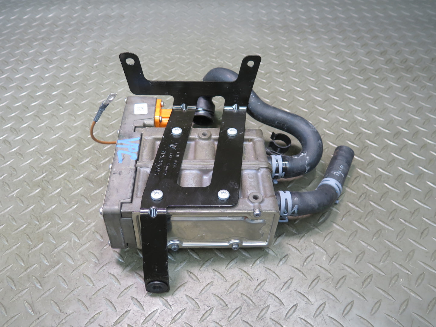 2014-2016 Porsche Cayenne S 958 E-hybrid High Voltage Battery Heater Exchanger