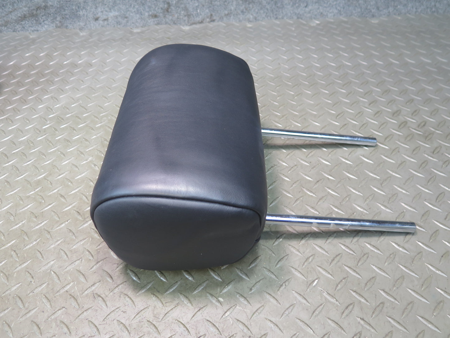 01-03 Lexus UCF30L LS430 Rear Left Right Center Leather Black Headrest Set OEM