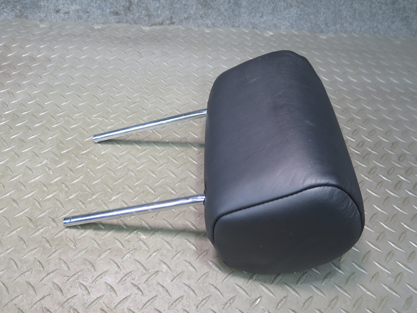 01-03 Lexus UCF30L LS430 Rear Left Right Center Leather Black Headrest Set OEM