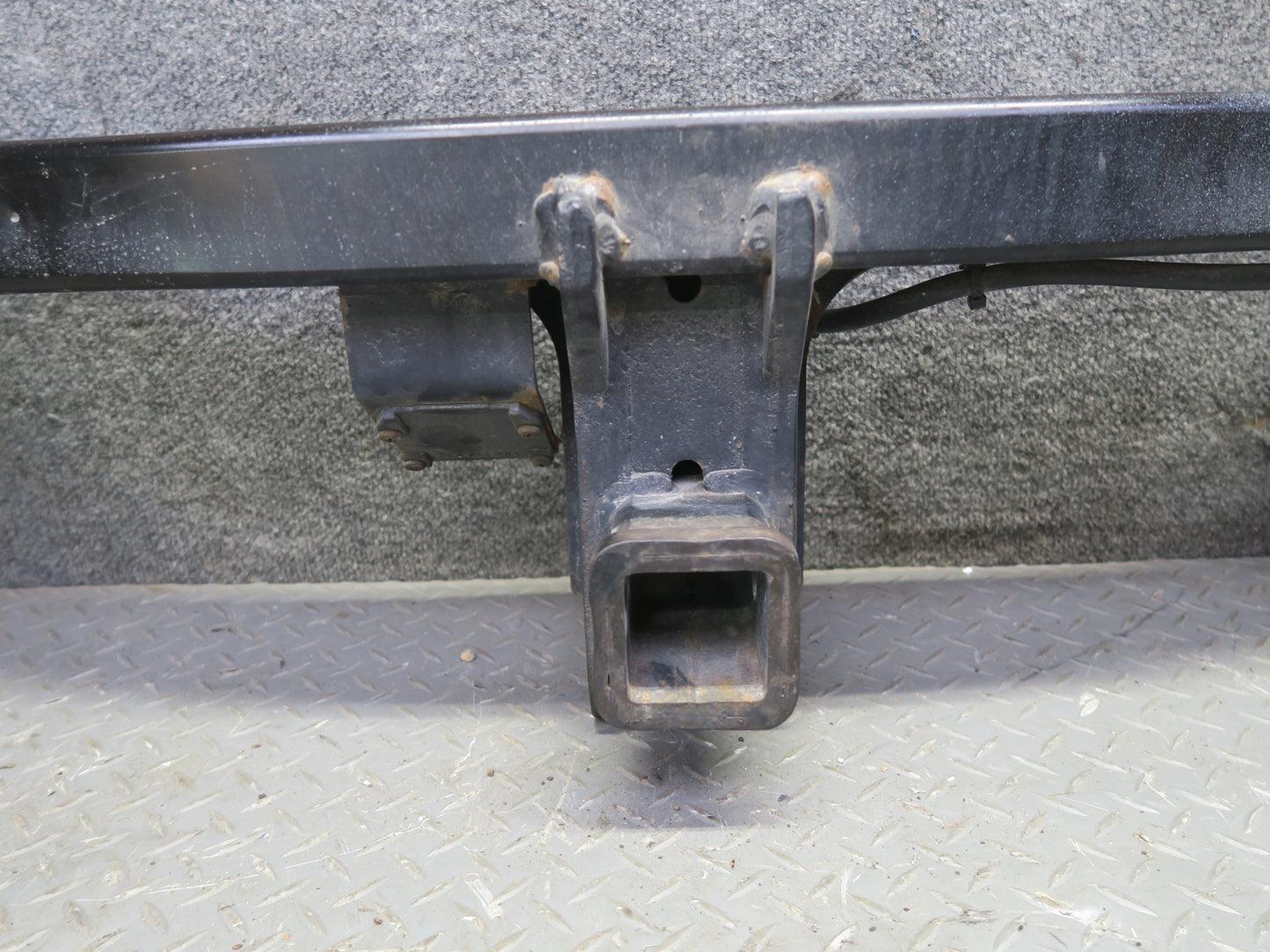 2011-2018 Porsche Cayenne 958 Rear Trailer Hitch Bumper Reinforcement Impact Bar