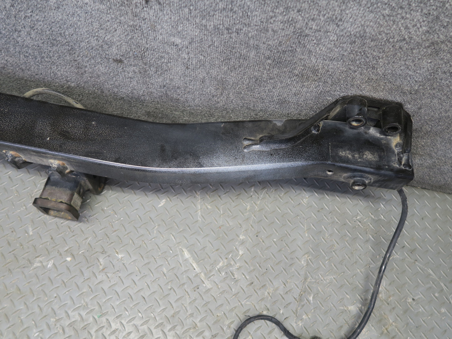 2011-2018 Porsche Cayenne 958 Rear Trailer Hitch Bumper Reinforcement Impact Bar