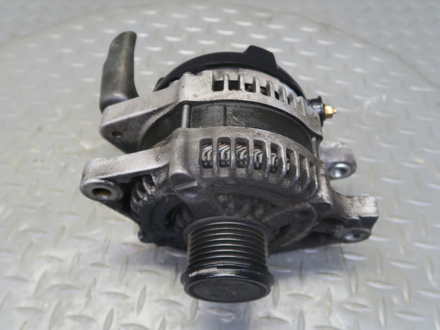 10-13 Lexus IS250 GSE20L 2.5L 4GRFSE Convertible Engine Generator Alternator OEM