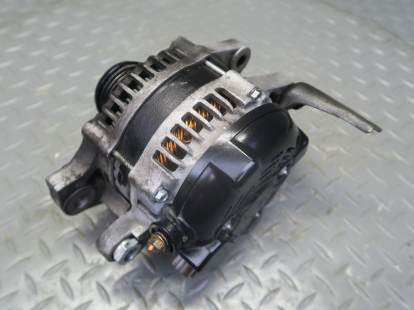 10-13 Lexus IS250 GSE20L 2.5L 4GRFSE Convertible Engine Generator Alternator OEM