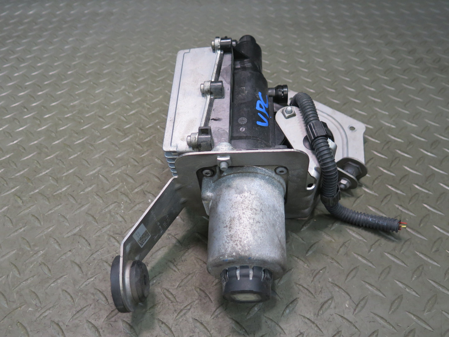 2015-2018 Porsche Cayenne S 958 E-hybrid Transmission Hydraulic Control Unit