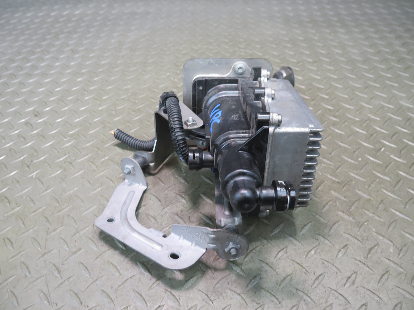 2015-2018 Porsche Cayenne S 958 E-hybrid Transmission Hydraulic Control Unit