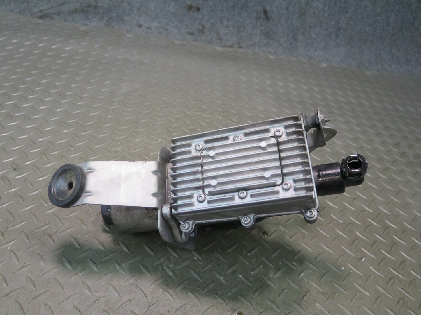 2015-2018 Porsche Cayenne S 958 E-hybrid Transmission Hydraulic Control Unit