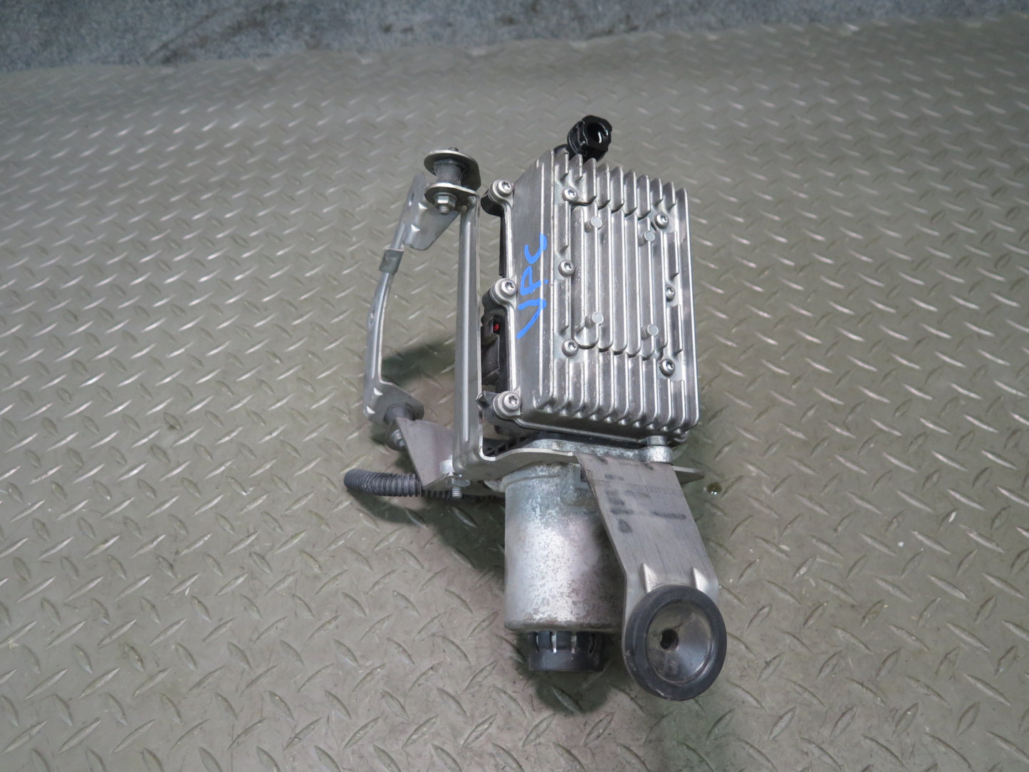 2015-2018 Porsche Cayenne S 958 E-hybrid Transmission Hydraulic Control Unit