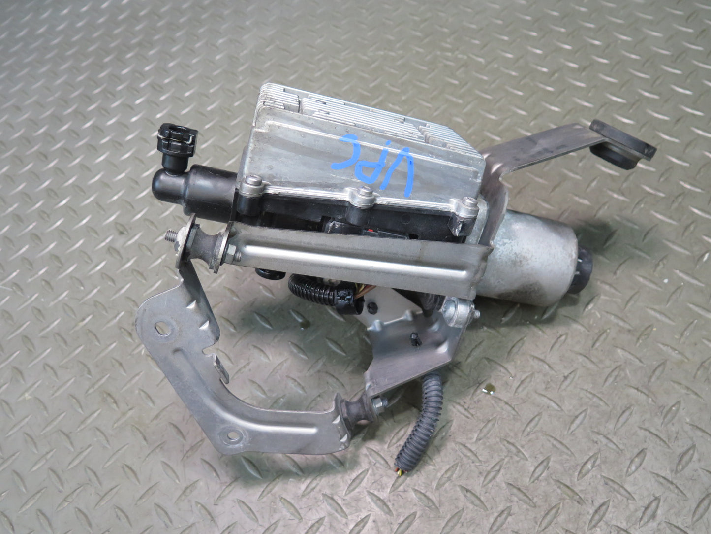 2015-2018 Porsche Cayenne S 958 E-hybrid Transmission Hydraulic Control Unit
