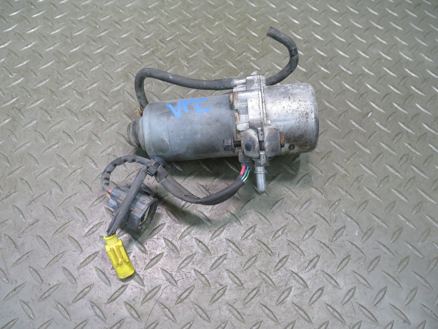 2011-2018 Porsche Cayenne 958 3.0L E-hybrid Power Brake Booster Vacuum Pump